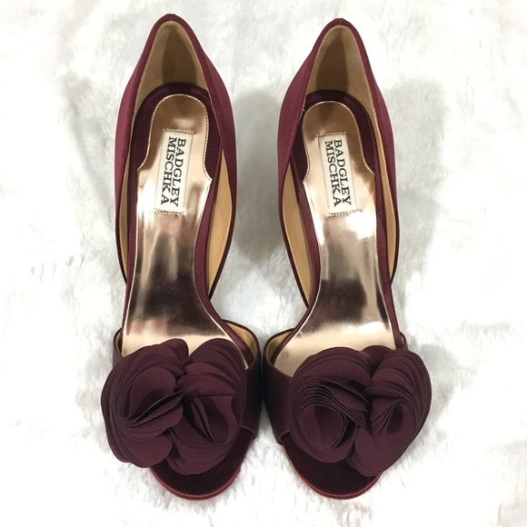 Badgley Mischka Shoes - 🆕Badgley Mischka Burgundy Satin d’Orsay Pumps